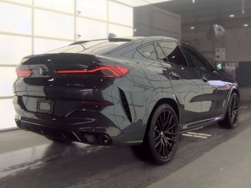 Used 2022 BMW X6 xDrive40i w/ M Sport Package AWD/4WD image 4