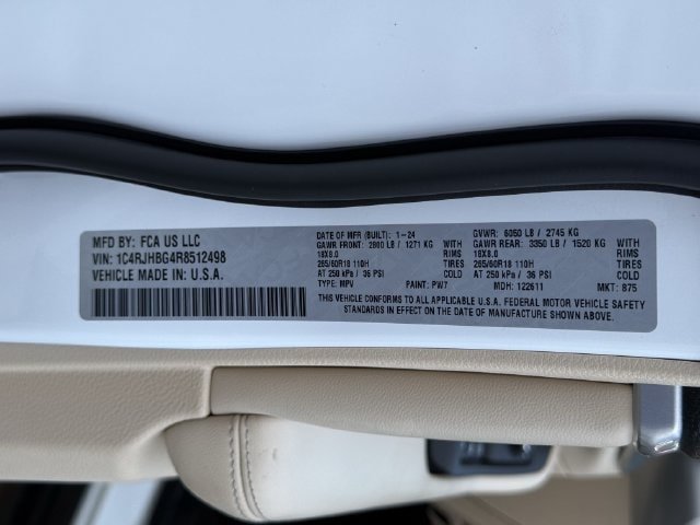 Used 2024 Jeep Grand Cherokee Limited AWD/4WD image 34