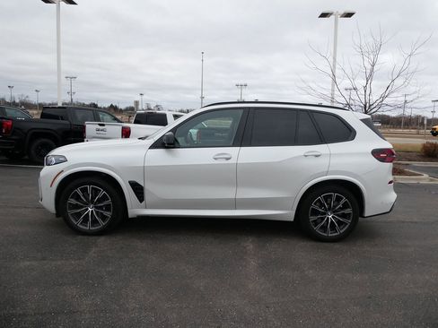 Used 2026 BMW X5 M60i image 33