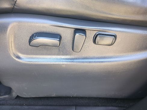 Used 2019 Nissan Armada Platinum image 15