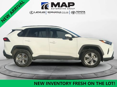 Used 2025 Toyota RAV4 XLE image 6