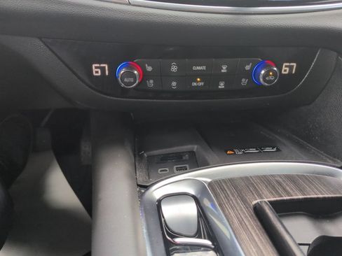 Used 2024 Buick Enclave Avenir w/ Avenir Technology Package AWD/4WD image 48
