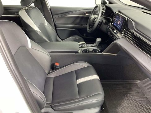 Used 2026 Toyota Camry SE w/ Convenience Package image 11