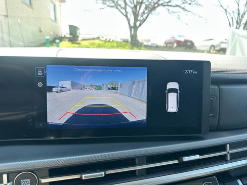 Used 2025 Hyundai Santa Fe SEL FWD image 17