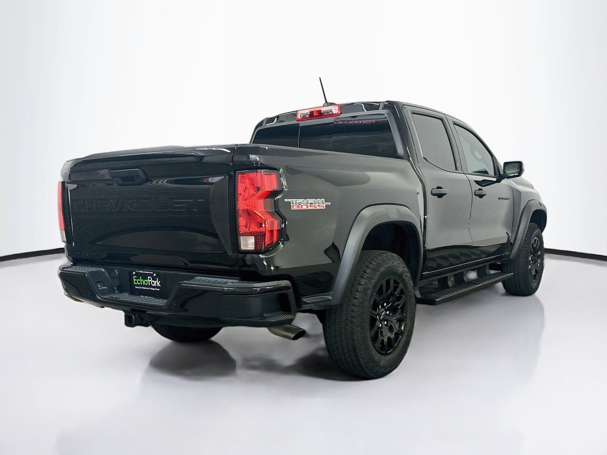 Used 2025 Chevrolet Colorado Trail Boss AWD/4WD image 9