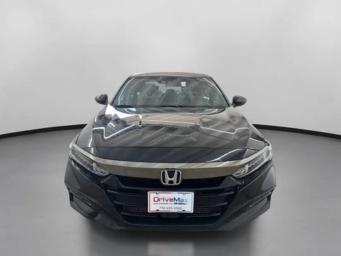 Used 2018 Honda Accord Sport image 2