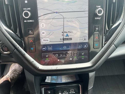 Used 2025 Subaru Ascent Bronze Edition AWD/4WD image 16