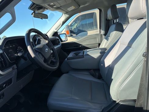 Used 2017 Ford Expedition EL XL AWD/4WD image 6
