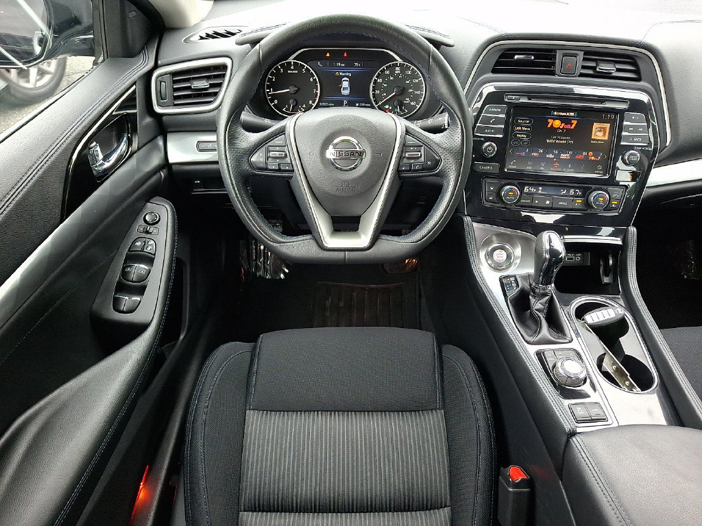 Used 2020 Nissan Maxima 3.5 S w/ Floor Mat Group FWD image 12