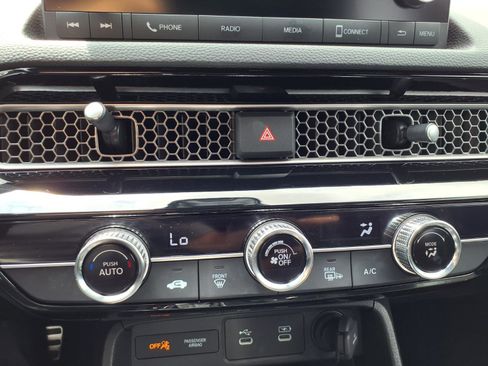 Used 2025 Honda Civic Sport image 7