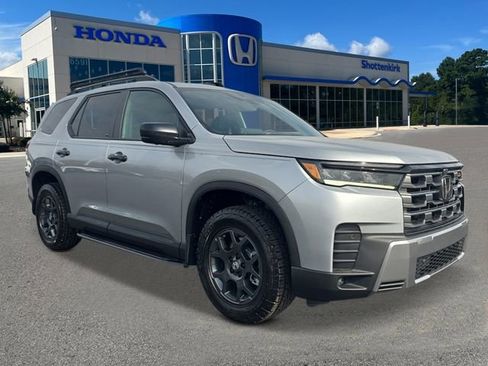 New 2026 Honda Pilot TrailSport image 7