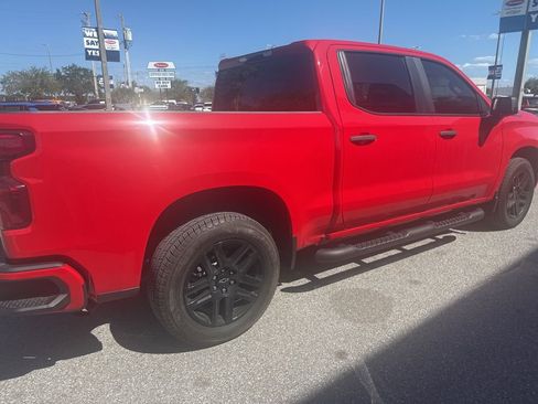 Used 2024 Chevrolet Silverado 1500 Custom image 3