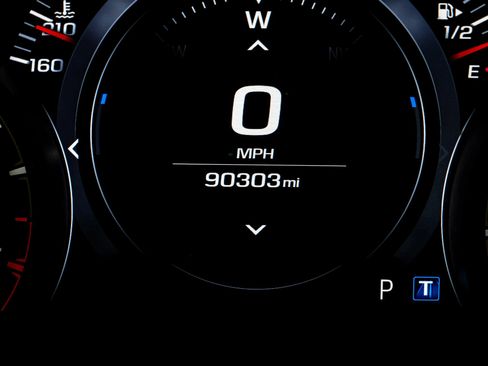 Used 2019 Chevrolet Camaro SS RWD image 24