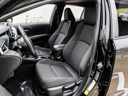 Used 2022 Toyota Corolla SE image 32