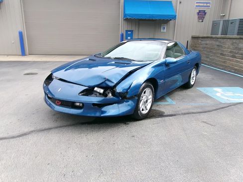 Used 1996 Chevrolet Camaro RS RWD image 2
