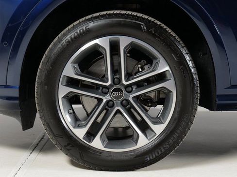 Certified 2025 Audi Q5 Premium w/ Convenience Package AWD/4WD image 30