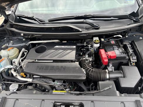 Used 2025 Nissan Rogue SV image 34