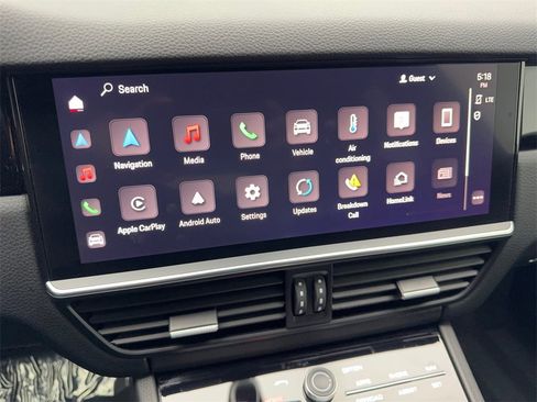 Used 2022 Porsche Cayenne image 61