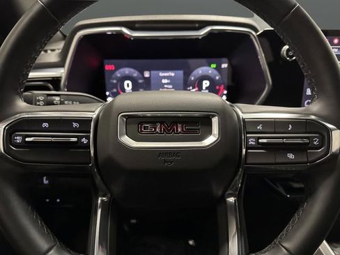 Used 2024 GMC Canyon Elevation w/ Convenience Package image 17