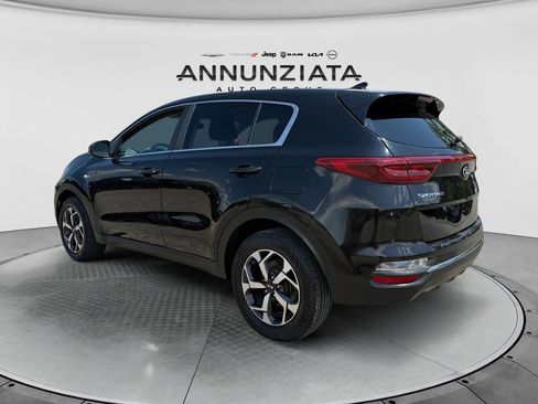 Used 2020 Kia Sportage LX AWD/4WD image 3