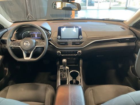 Used 2023 Nissan Altima 2.5 SV image 22