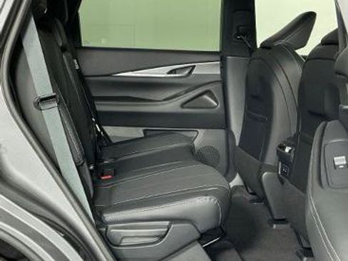 Certified 2027 INFINITI QX65 Luxe w/ Cargo Package AWD/4WD image 24