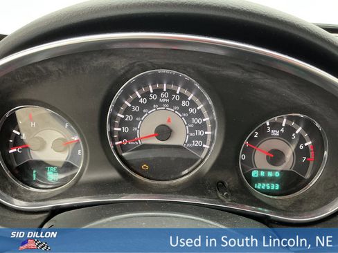 Used 2013 Chrysler 200 Limited image 10