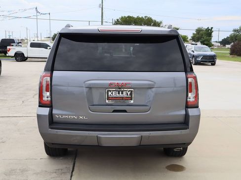 Used 2018 GMC Yukon XL SLT w/ Premium Edition RWD image 8