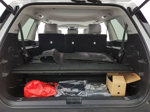 Used 2024 Toyota Sequoia SR5 w/ SR5 Premium Package image 36