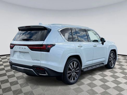 Used 2026 Lexus LX 700h Luxury w/ Accessory Package (Z1) image 2