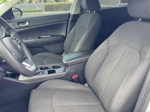 Used 2019 Kia Optima LX FWD image 13