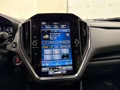 Certified 2024 Subaru Crosstrek 2.5i Limited AWD/4WD image 17