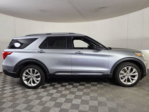 Used 2023 Ford Explorer Platinum w/ Technology Package AWD/4WD image 8