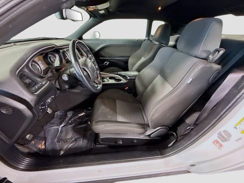 Used 2022 Dodge Challenger R/T image 22