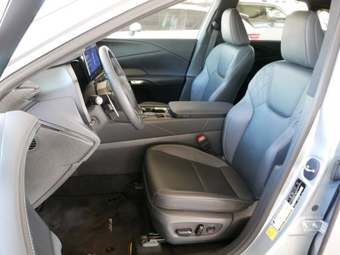 Certified 2025 Lexus RX 350h w/ Convenience Package image 2