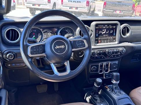 Used 2023 Jeep Wrangler Unlimited Sahara w/ Cold Weather Group AWD/4WD image 14