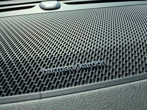Certified 2025 Volvo XC90 T8 Ultra AWD/4WD image 20