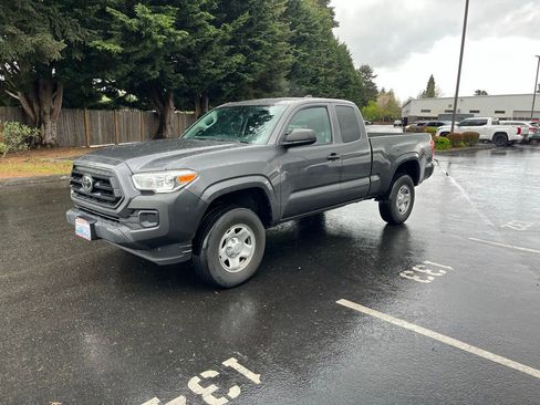 Certified 2021 Toyota Tacoma SR AWD/4WD image 1