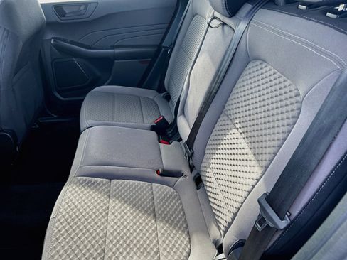 Used 2022 Ford Escape SE w/ SE Sport Appearance Package FWD image 24