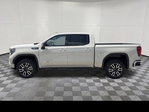 Used 2026 GMC Sierra 1500 AT4 w/ AT4 Premium Package AWD/4WD image 9