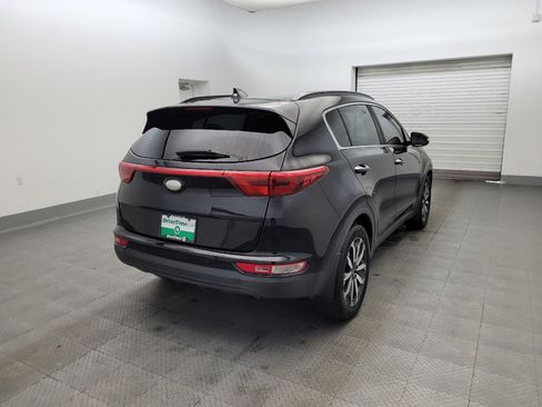 Used 2018 Kia Sportage EX w/ EX Technology Package FWD image 9