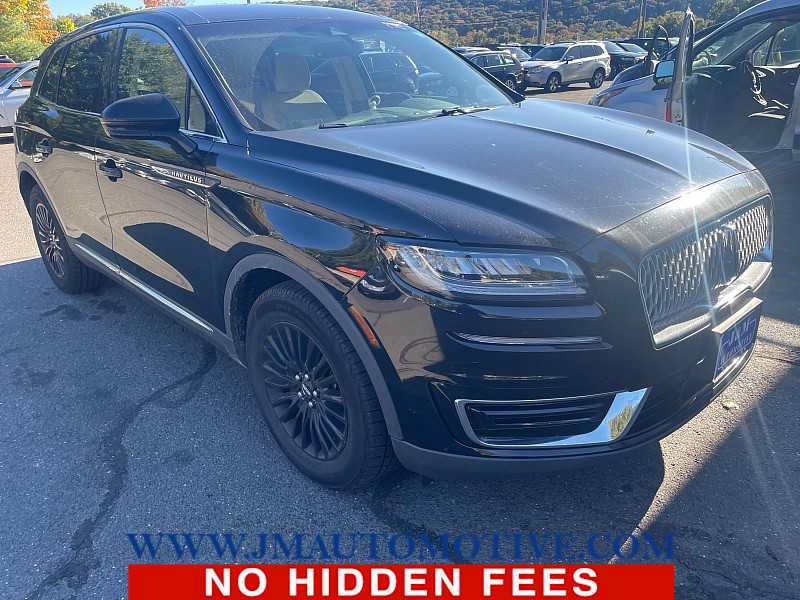 Used 2019 Lincoln Nautilus Premier AWD/4WD image 3