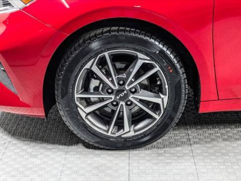 Used 2024 Kia Forte LXS FWD image 35