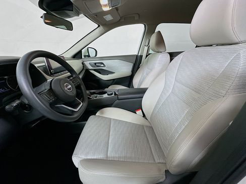 Used 2023 Nissan Rogue SV image 13