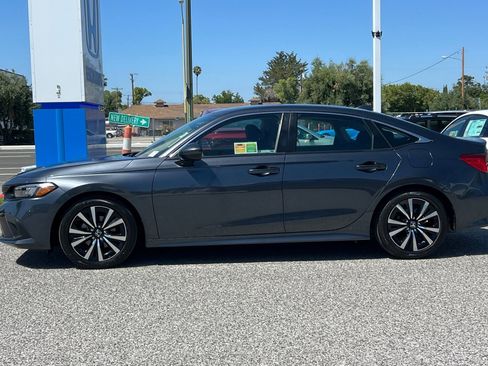 Used 2023 Honda Civic EX image 2