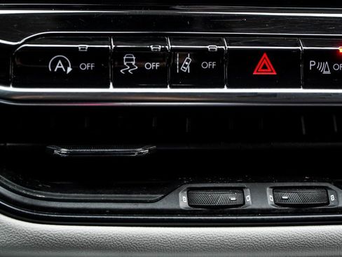 Used 2024 Jeep Compass Limited image 25