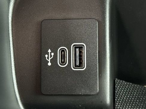 Used 2025 Ford F150 STX w/ Equipment Group 200A RWD image 33