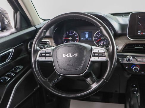 Used 2022 Kia Telluride EX w/ EX Premium Package image 12