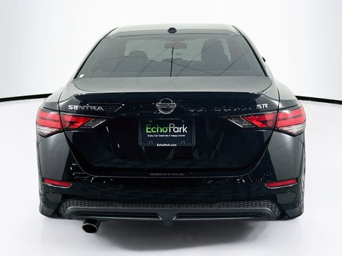 Used 2020 Nissan Sentra SR w/ Premium Package FWD image 7