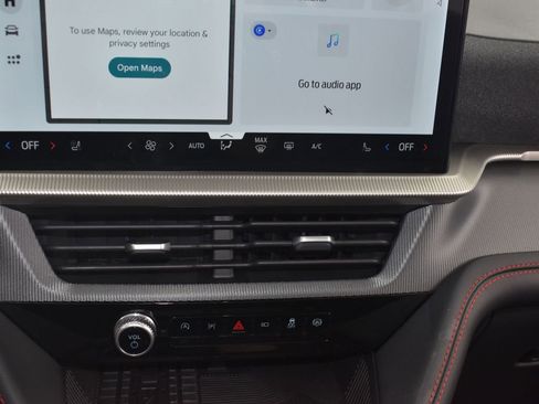 Certified 2025 Ford Explorer ST image 18